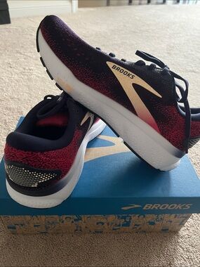Brooks Ghost Men's/Unisex Running Shoes in Black, Red & Gold Accent